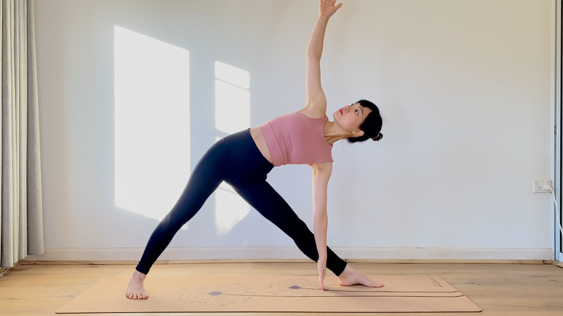 Yoga Hồi Phục Sau Sinh